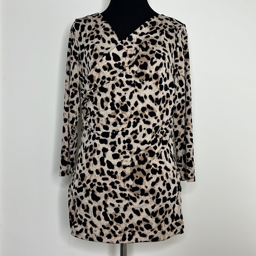 VINCE CAMUTO Faux Wrap Leopard Top M